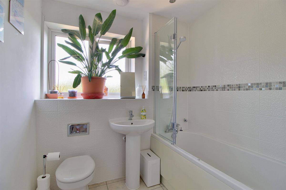 Merril Drive, Winnersh, photo 9