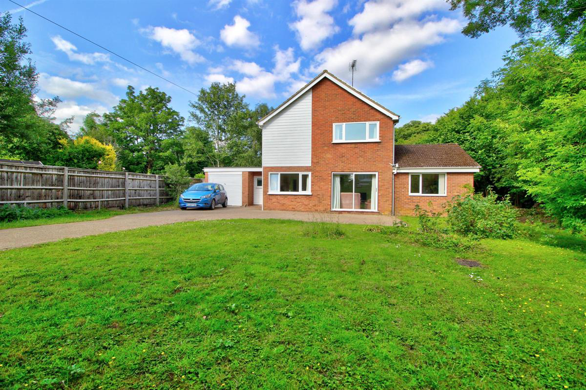 Wokingham Road, Hurst