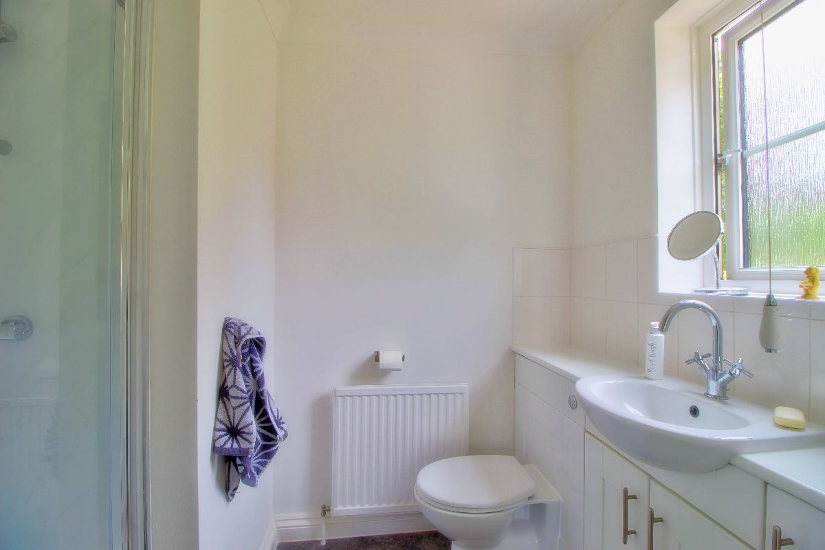 Popeswood Road, Binfield, photo 17