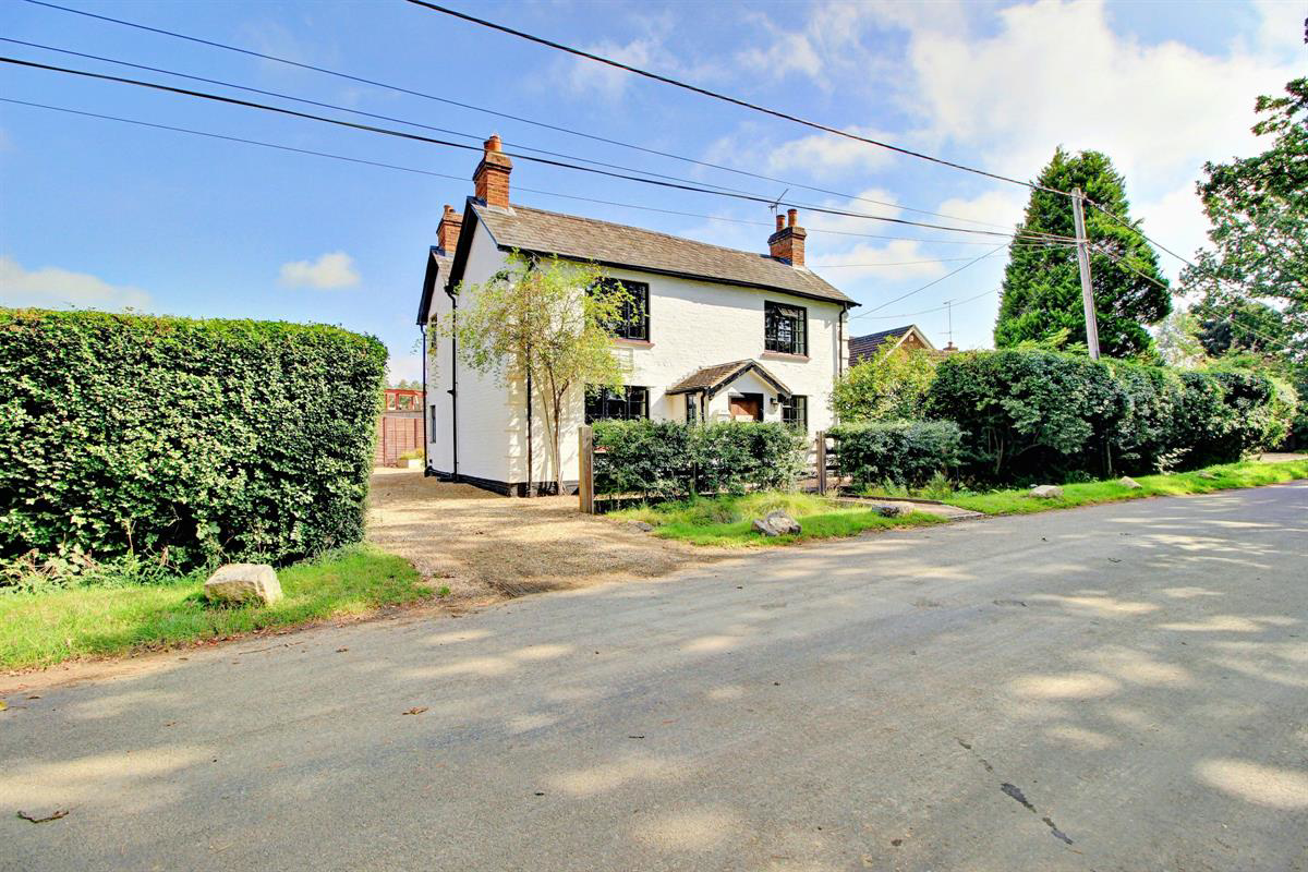 New Mill Lane, Eversley