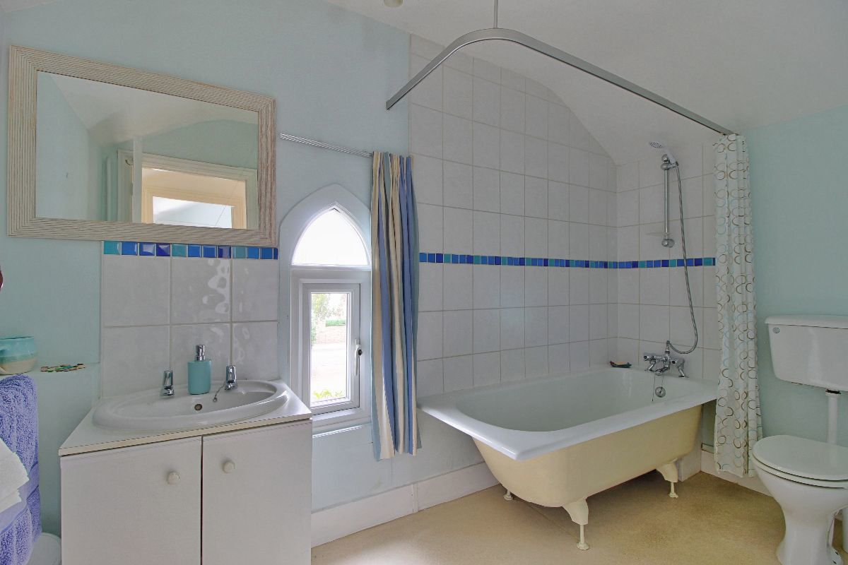 The Well House, Binfield, photo 9