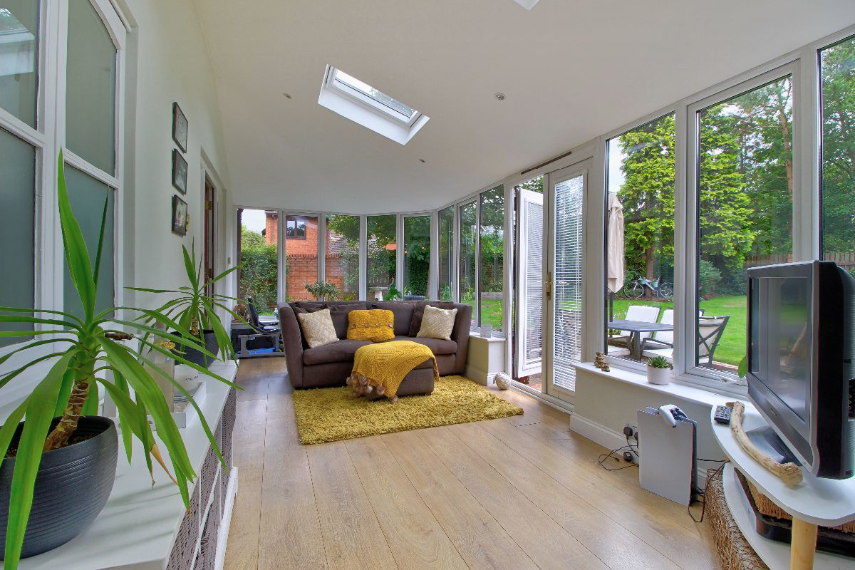 Popeswood Road, Binfield, photo 13
