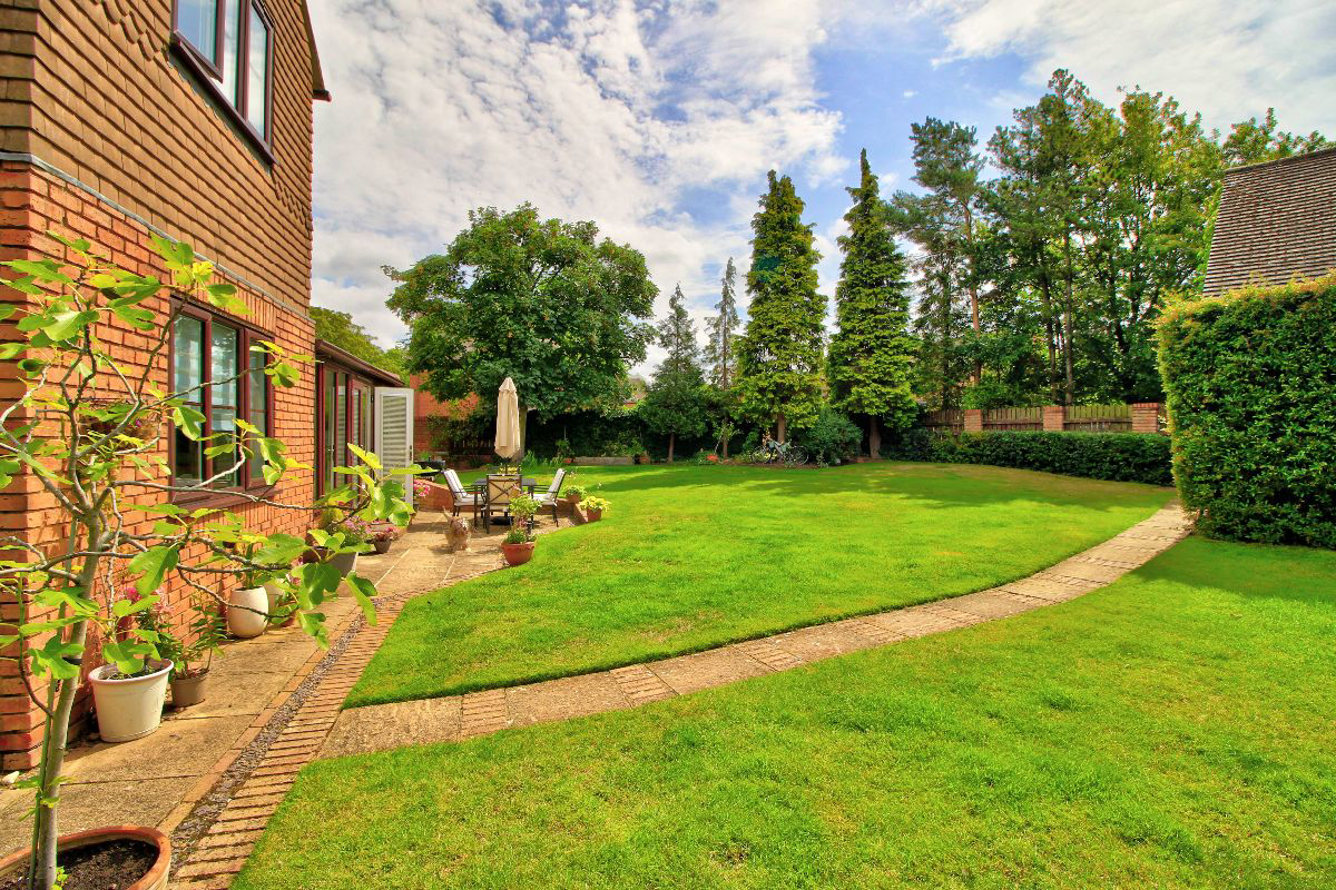 Popeswood Road, Binfield, photo 24