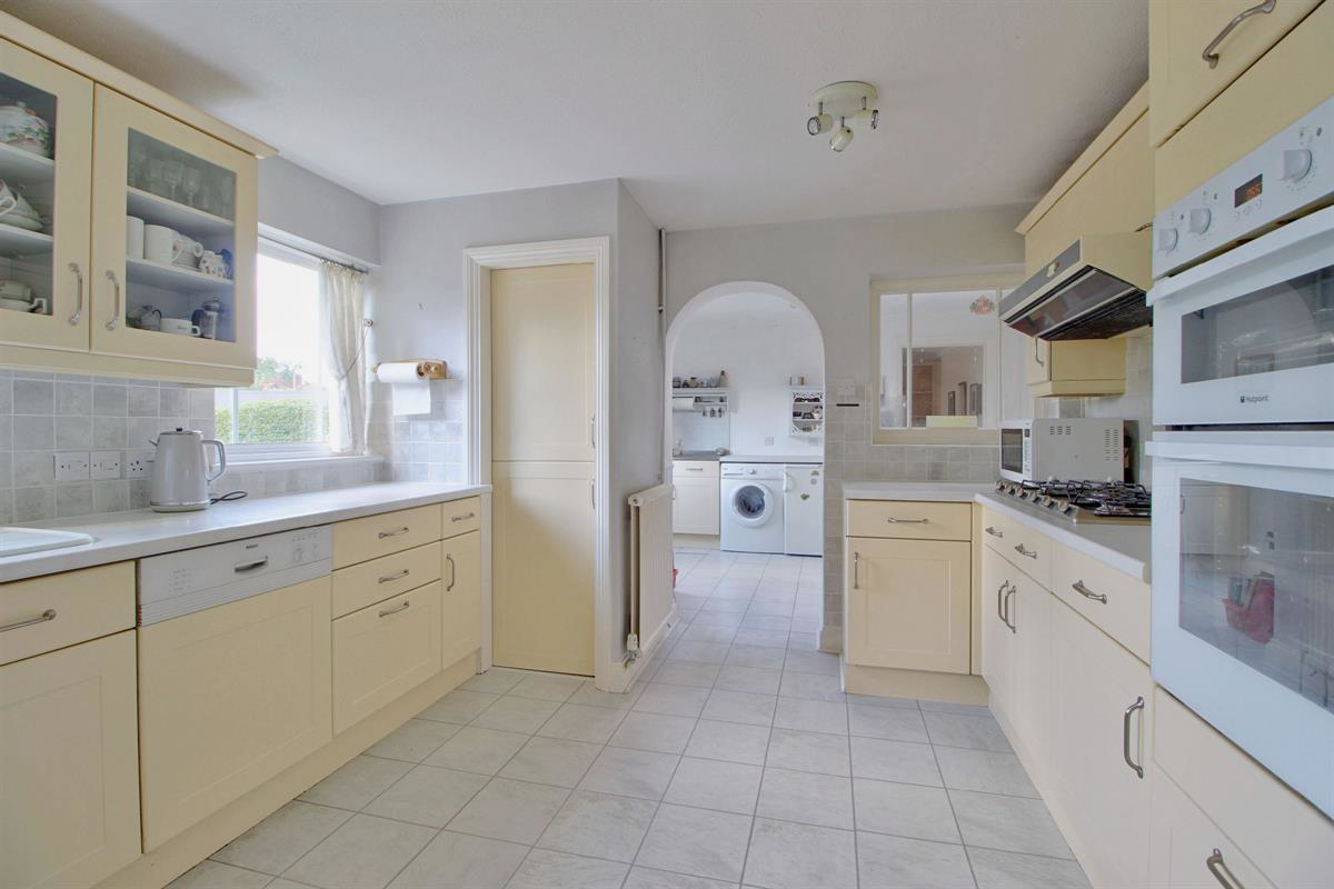 Folders Lane, Bracknell, photo 4