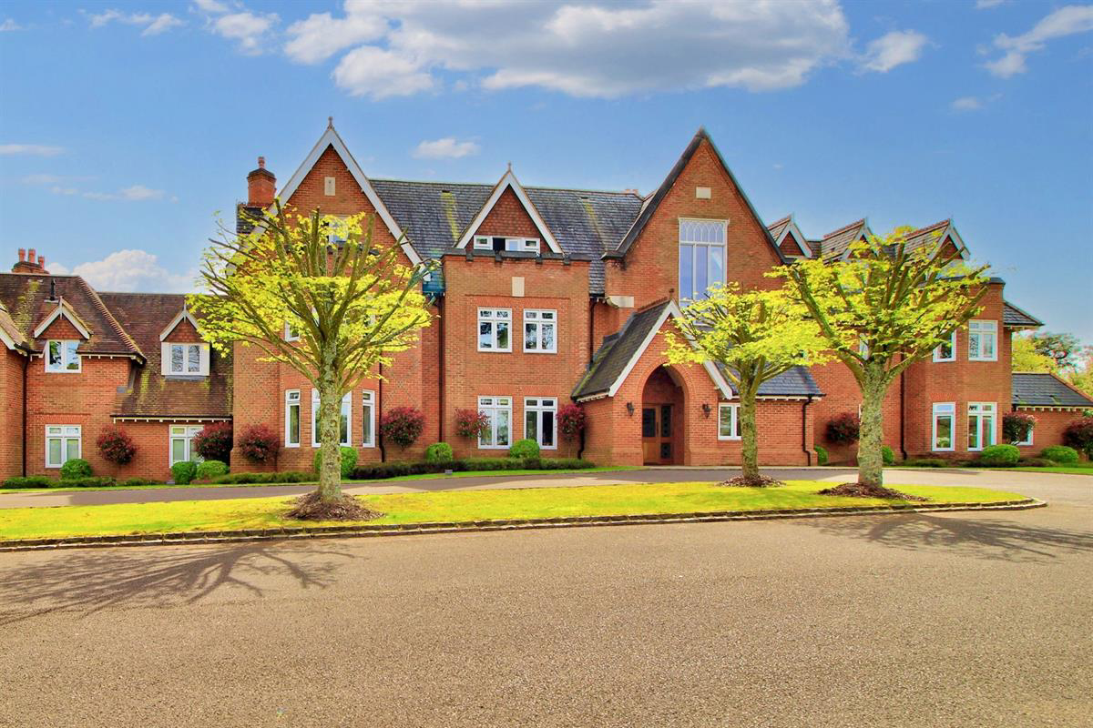 The Ridges, Finchampstead