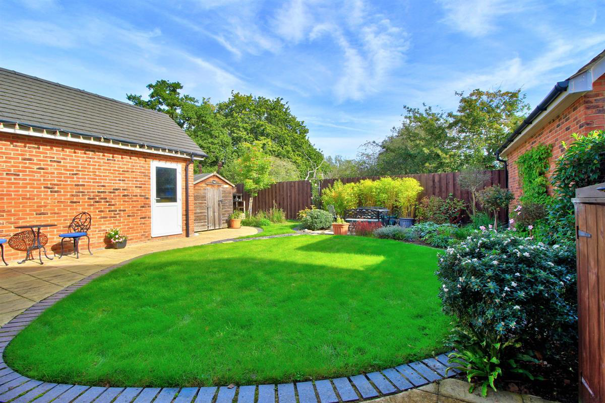 Merril Drive, Winnersh, photo 16