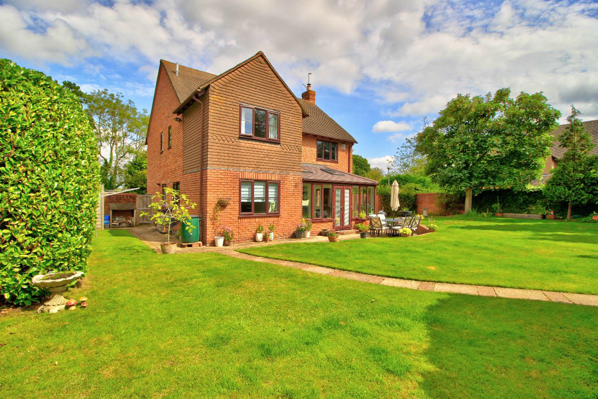 Popeswood Road, Binfield, photo 10