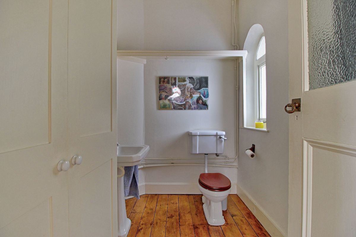 The Well House, Binfield, photo 18