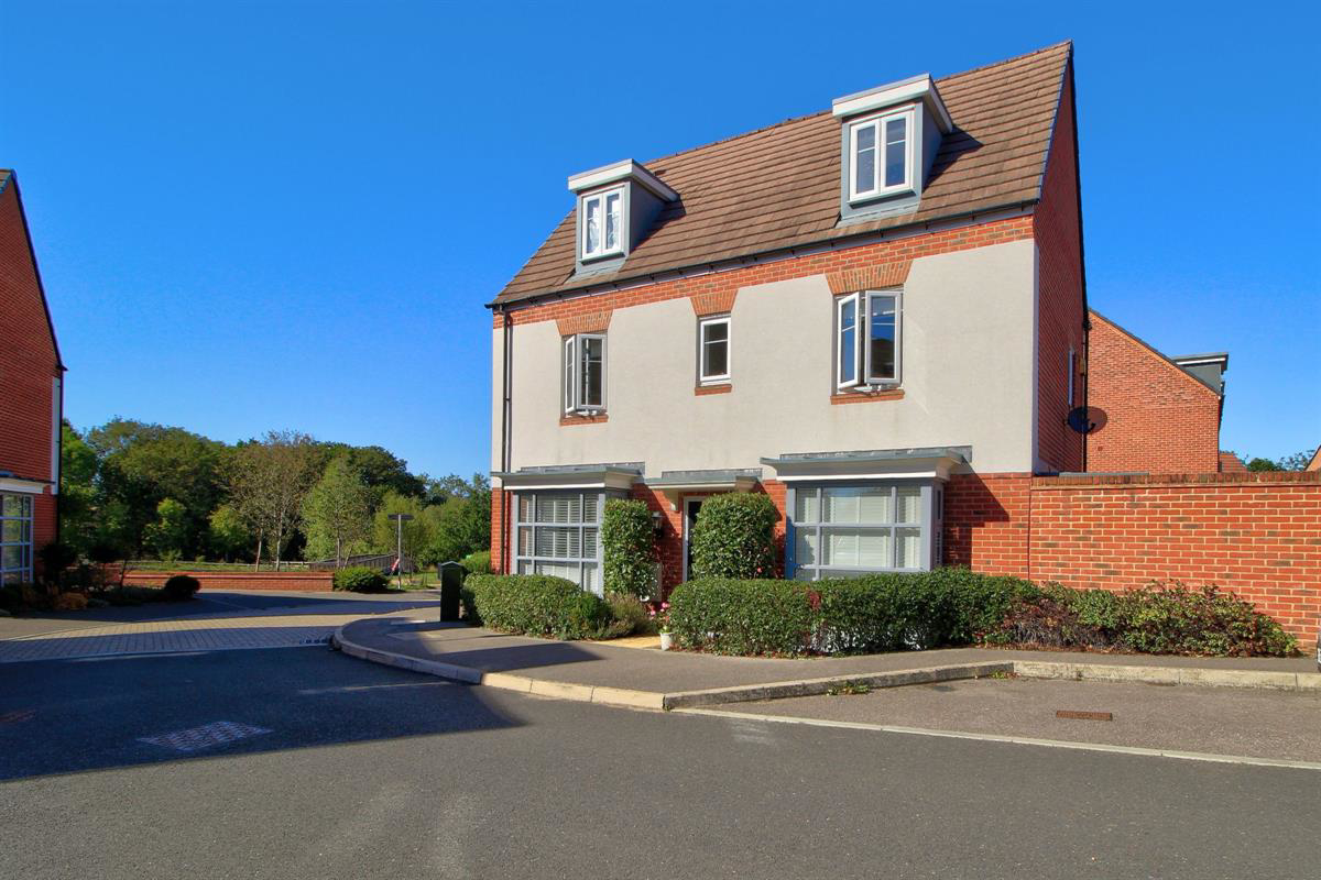 Ifould Crescent, Wokingham