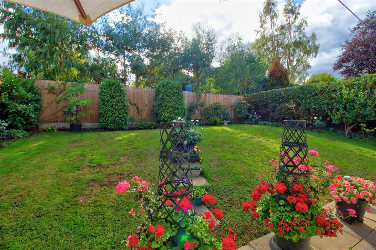 Thorp Close, Binfield Village, photo 20
