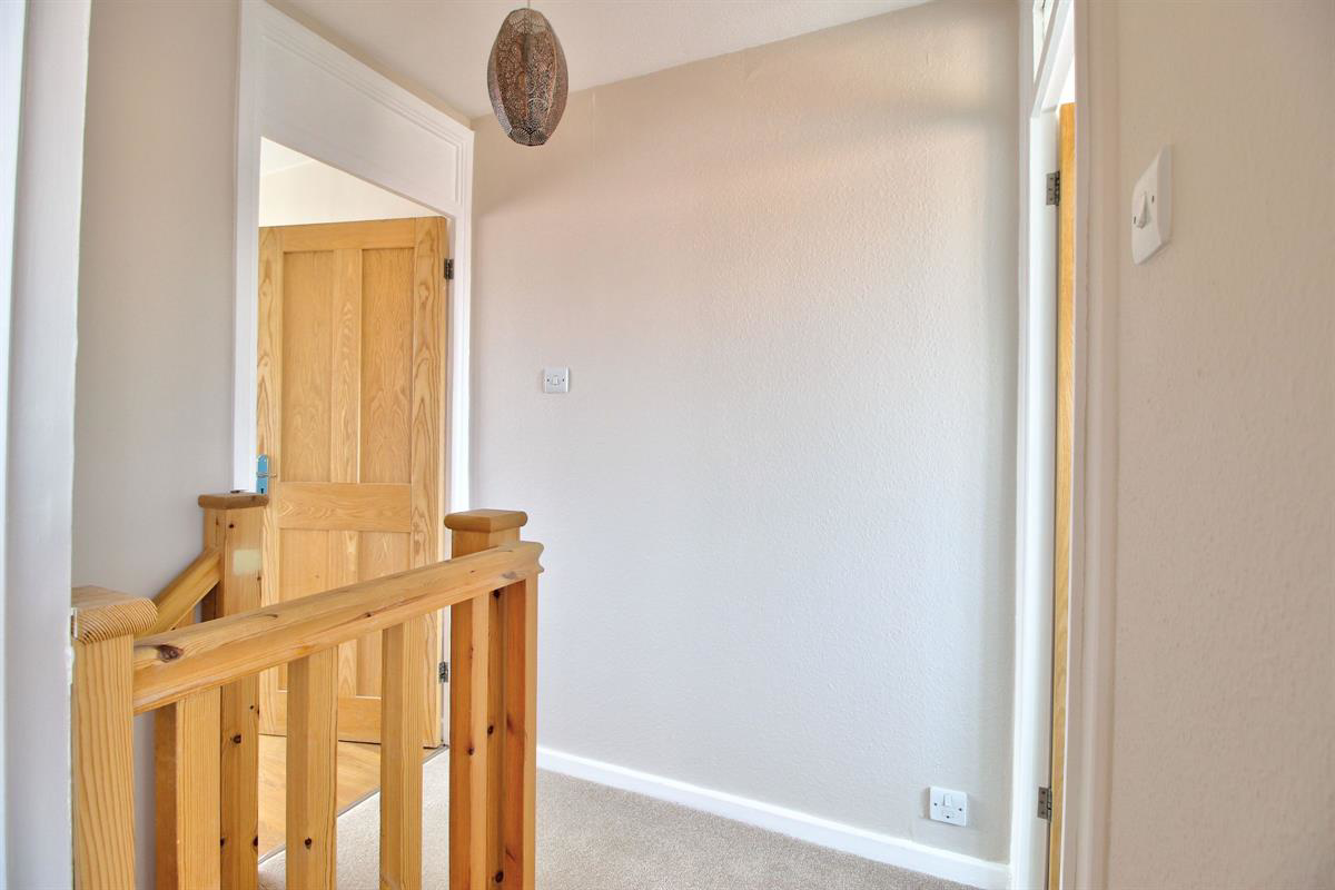 Ellison Way, Wokingham, photo 7