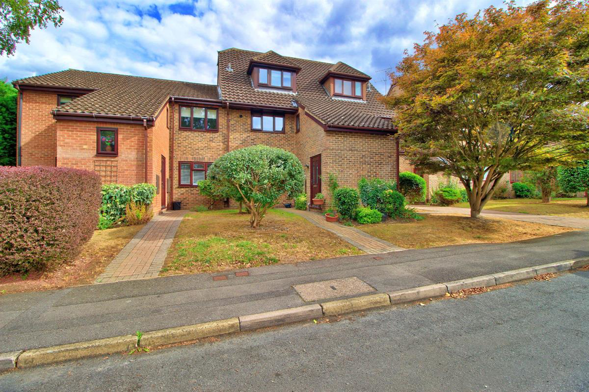 Marlborough Court, Wokingham