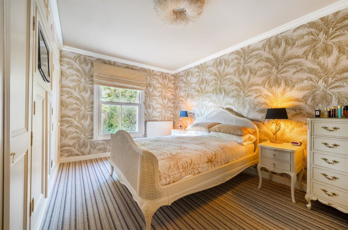 Toutley Hall North, Old Forest Road, Emmbrook, photo 9