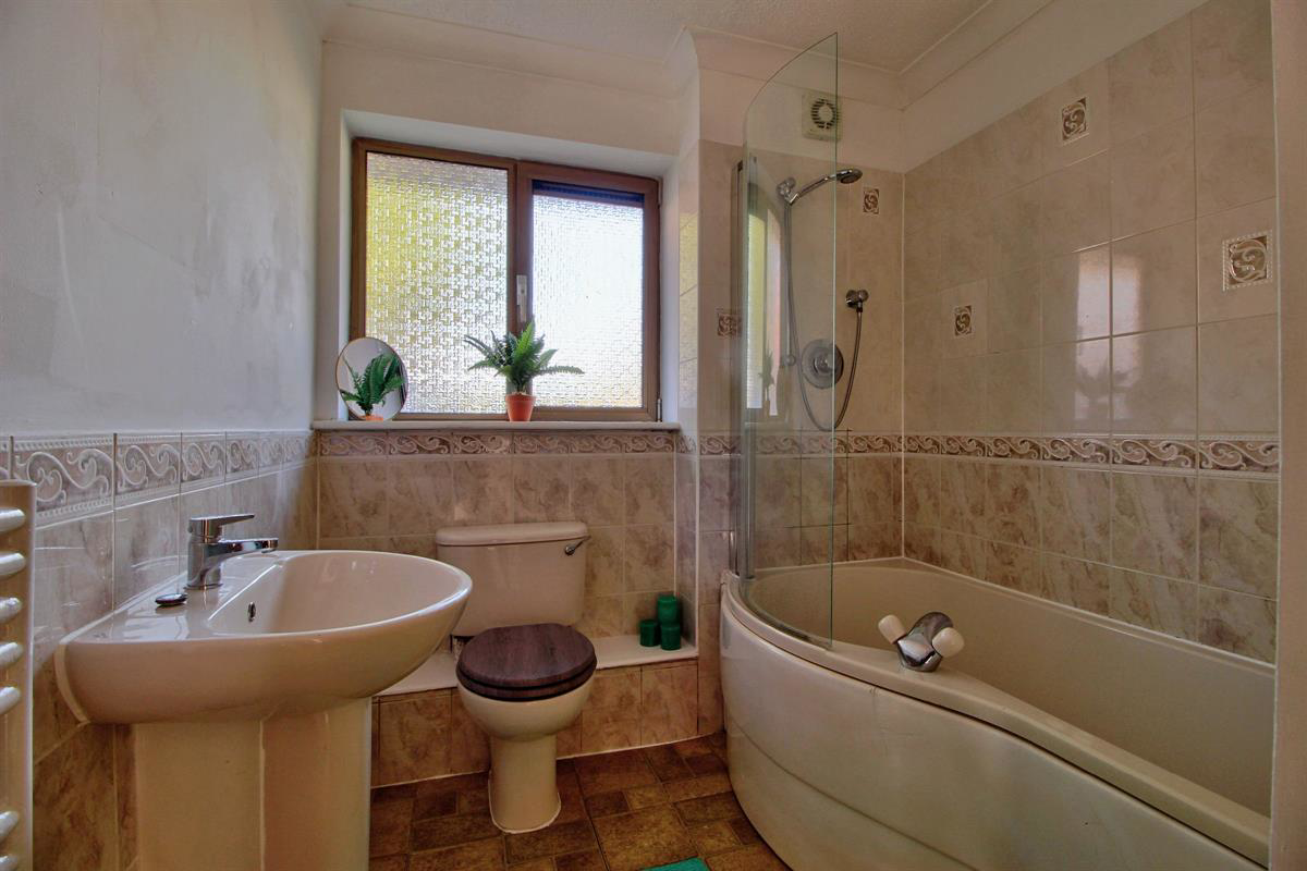 Braeside, Binfield, photo 7