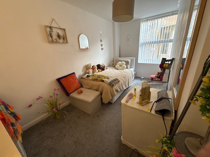 Flat 2, 6 Gladstone Terrace, YO15 2PN, photo 32