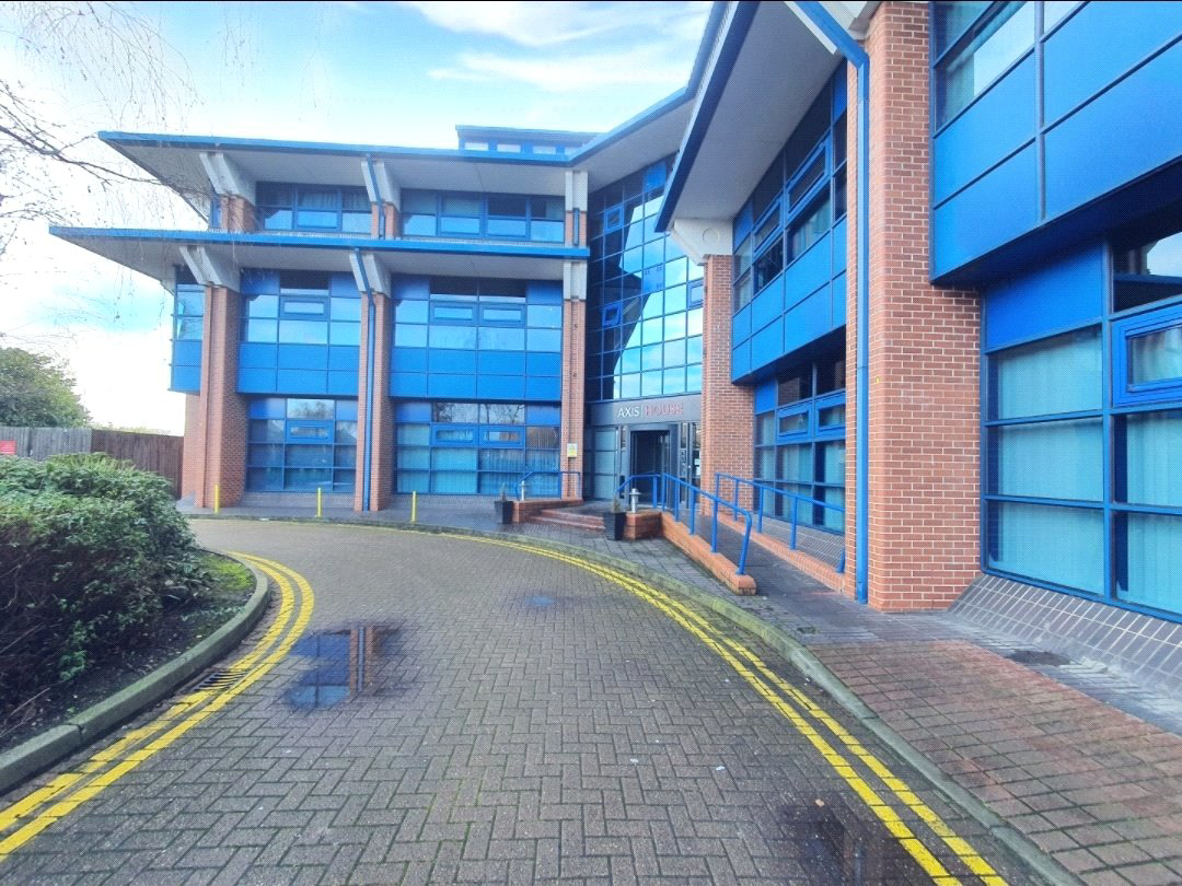 Bath Road, Heathrow, UB3, photo 7