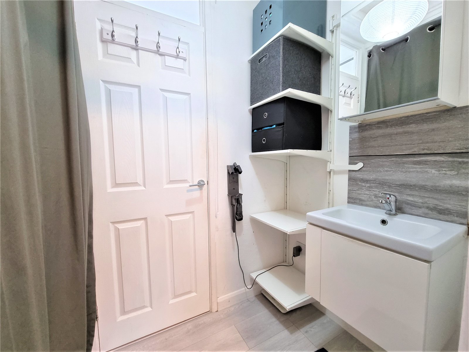 Badgers Close, Hayes, Greater London, UB3, photo 5