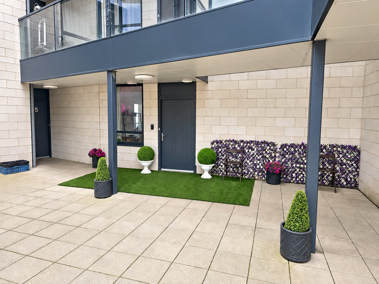 Blyth Road, Hayes, Greater London, UB3