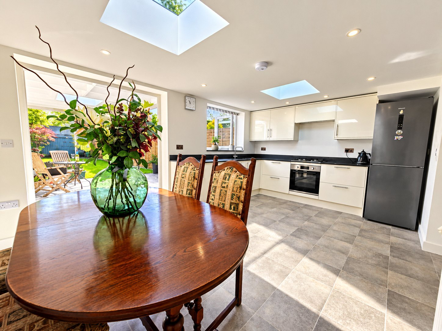 Harlington Road, Hillingdon, Greater London, UB8, photo 4