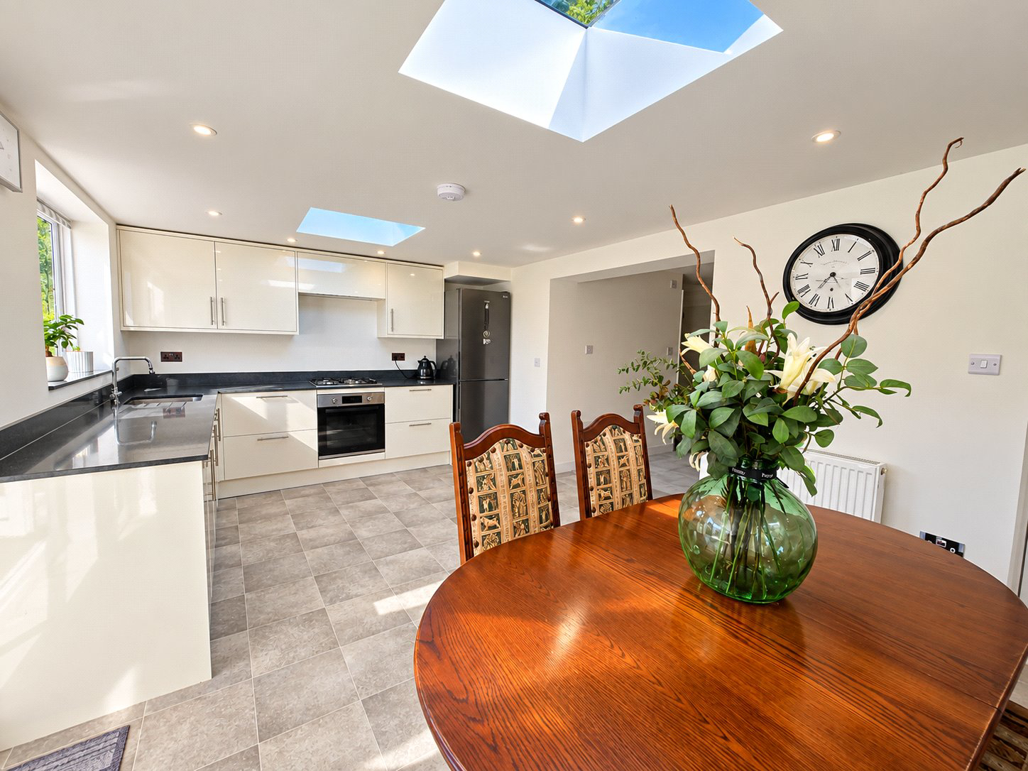 Harlington Road, Hillingdon, Greater London, UB8, photo 5