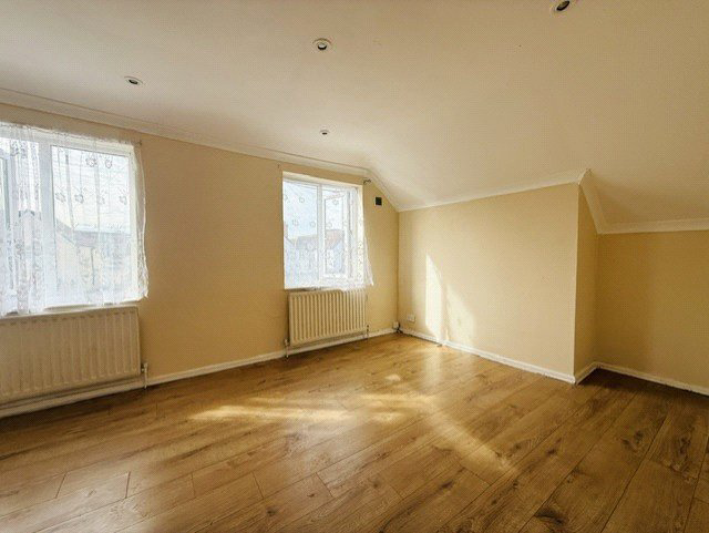 St. Pauls Avenue, Slough, SL2, photo 6