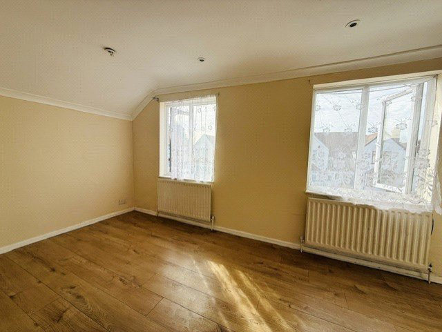 St. Pauls Avenue, Slough, SL2, photo 5