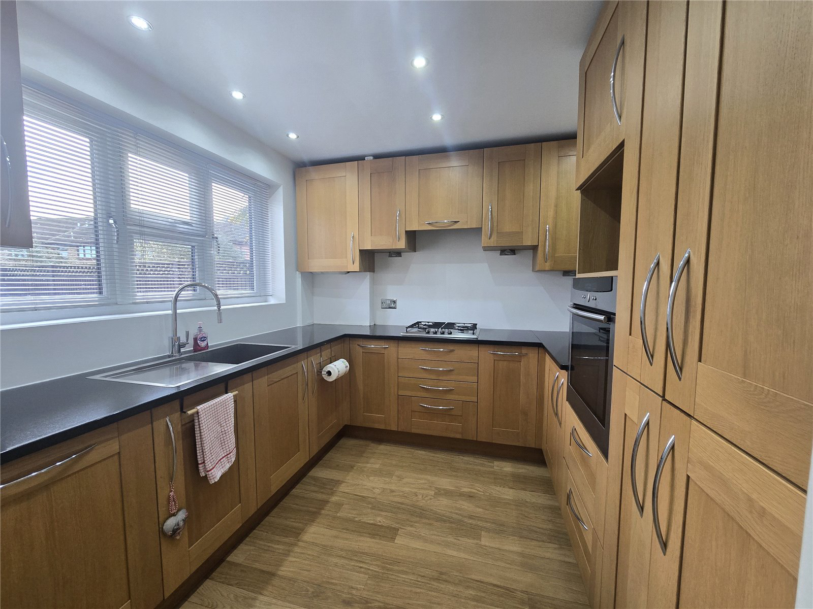 Chirk Close, Hayes, Greater London, UB4, photo 5