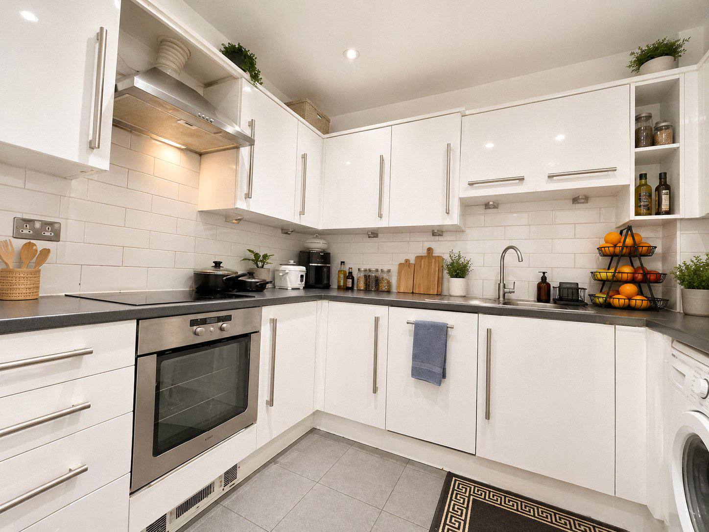 Prince Regents Road, Hounslow, Greater London, TW3, photo 3