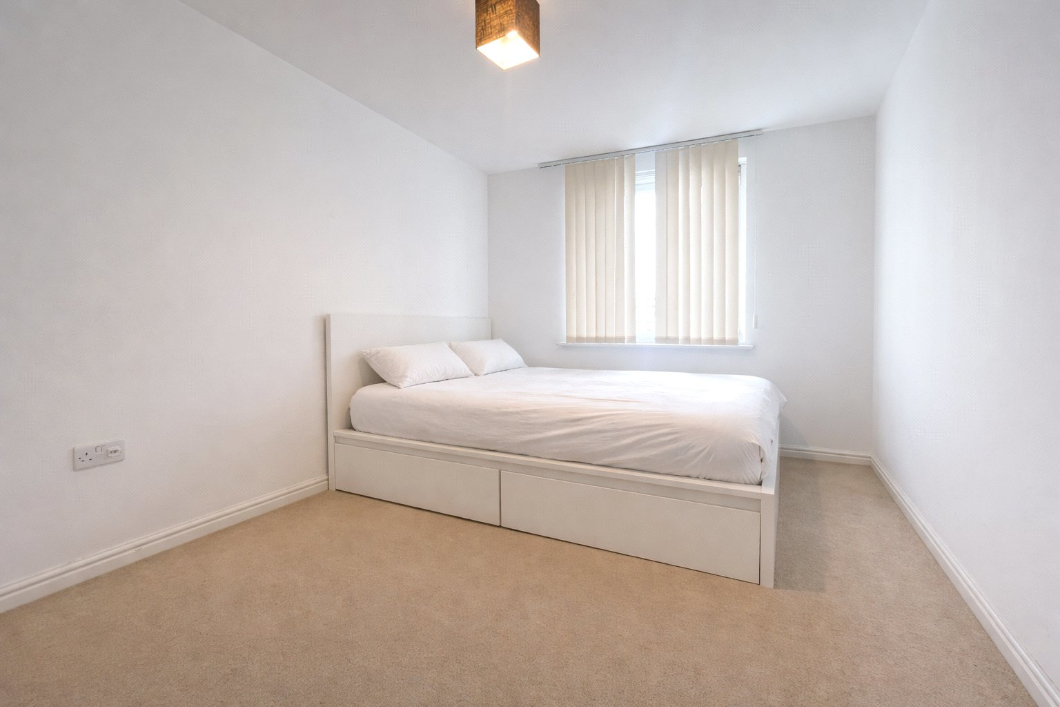 Prince Regents Road, Hounslow, Greater London, TW3, photo 5