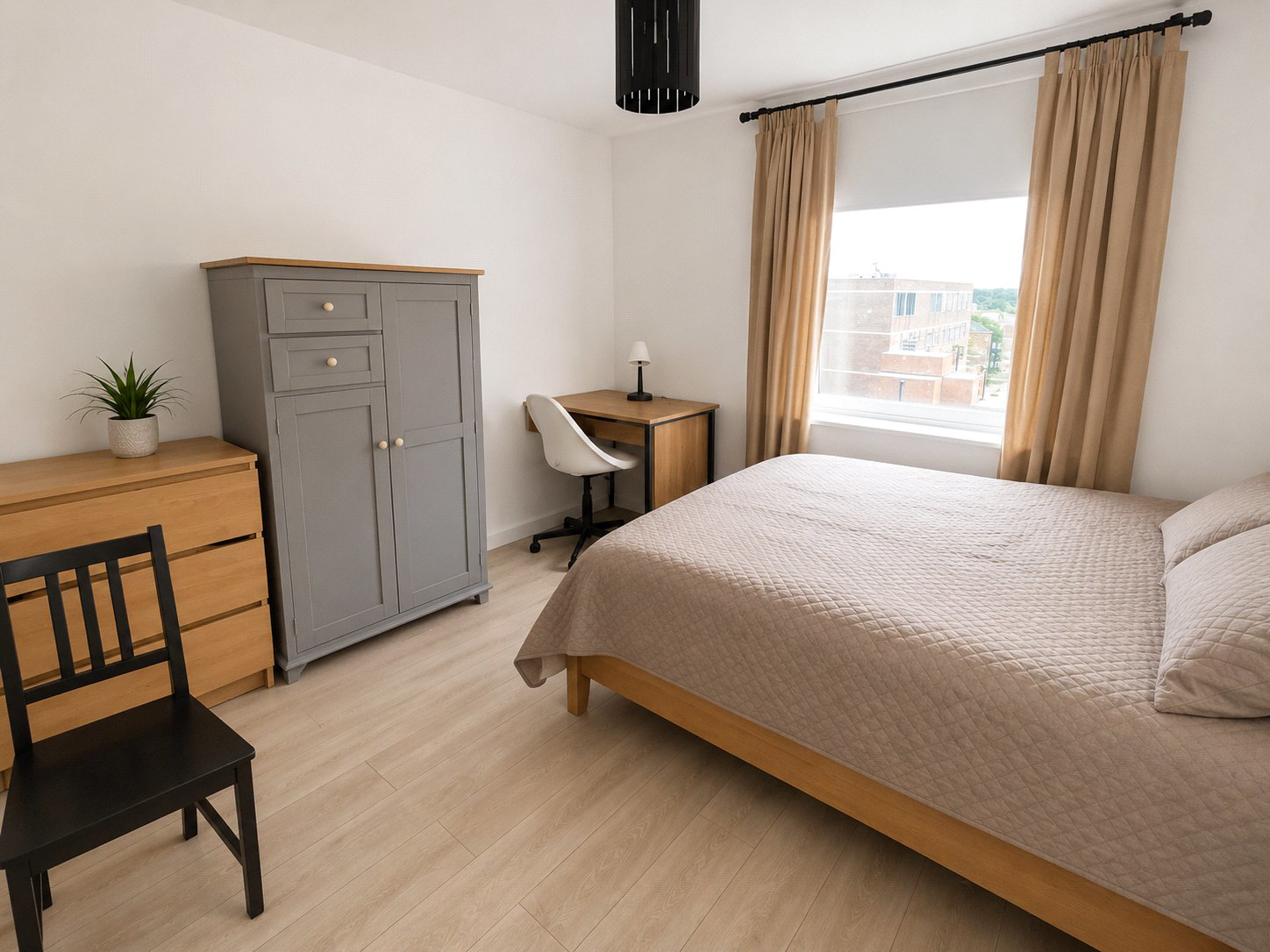 Prince Regents Road, Hounslow, Greater London, TW3, photo 4