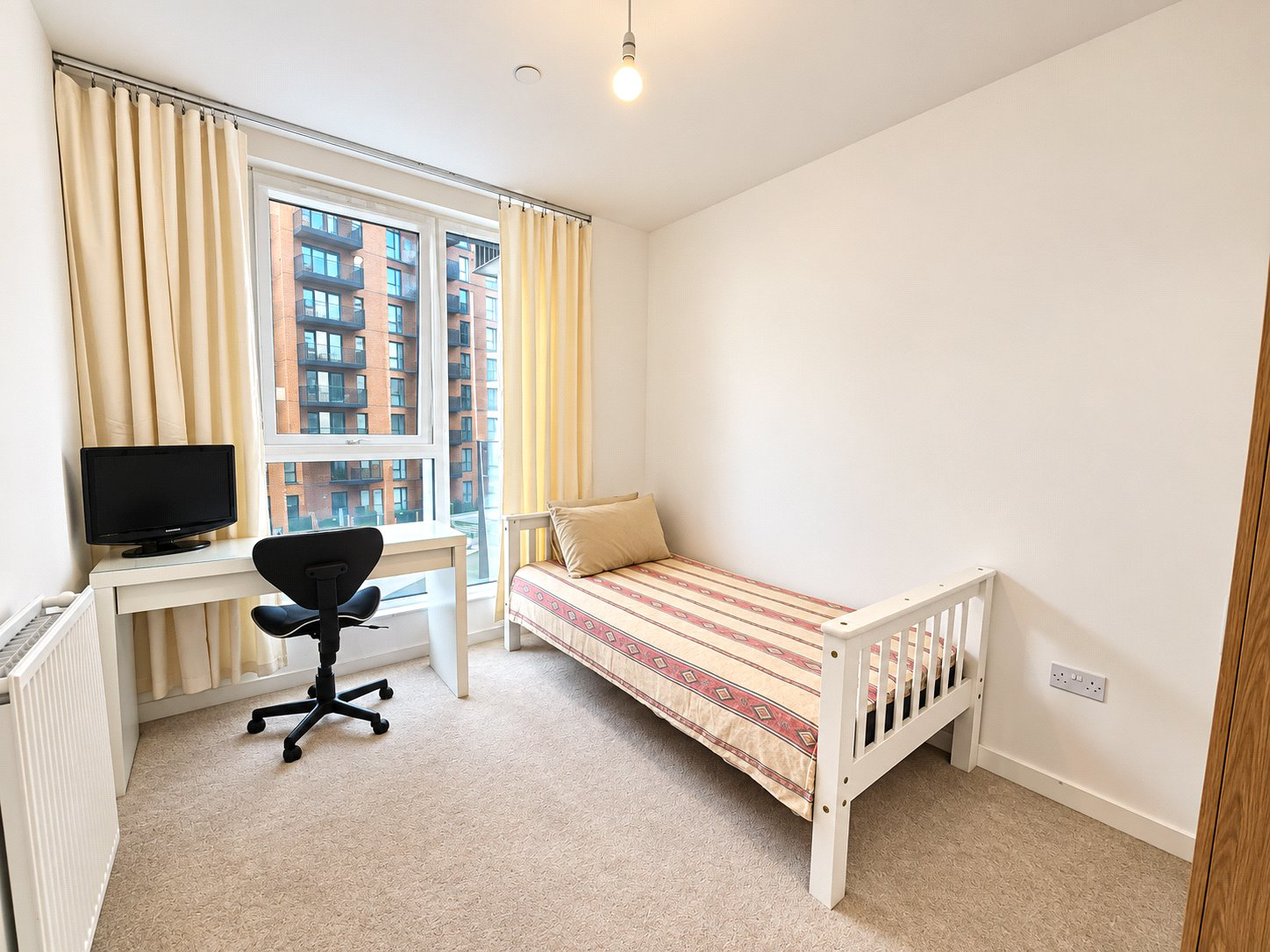 Farine Avenue, Hayes, Greater London, UB3, photo 6