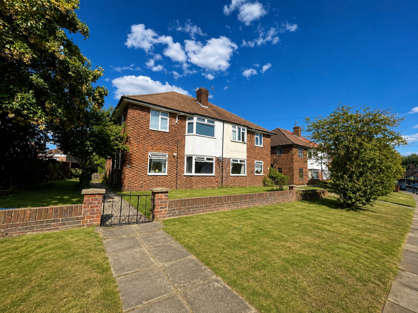 Bridge Road, Isleworth, Greater London, TW7