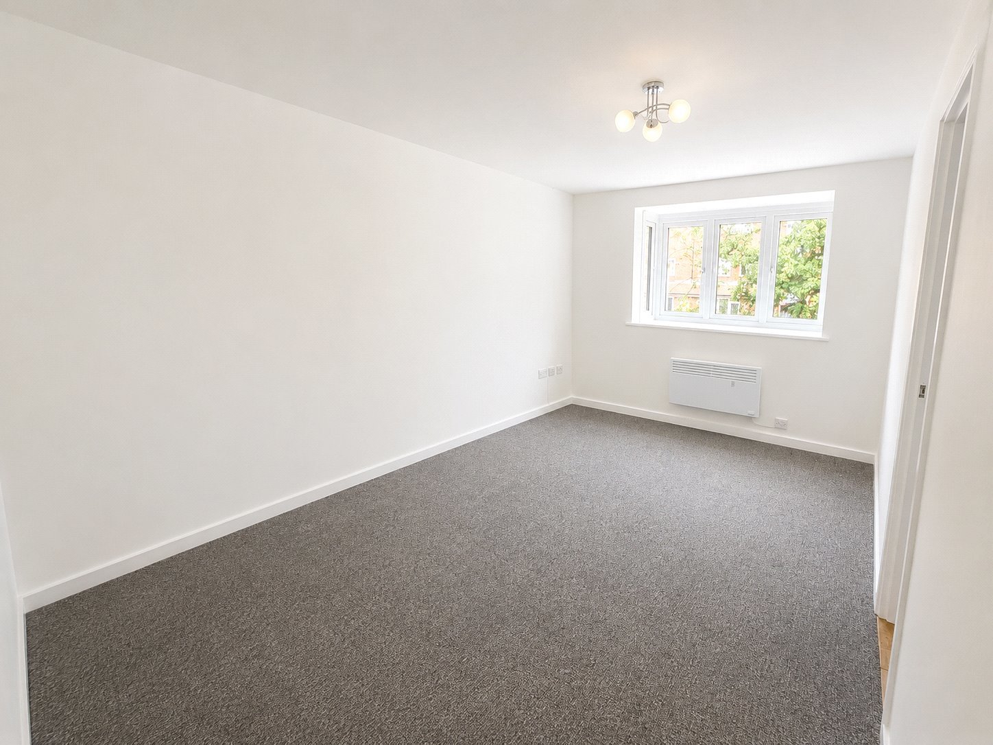 Willenhall Drive, Hayes, Greater London, UB3, photo 3