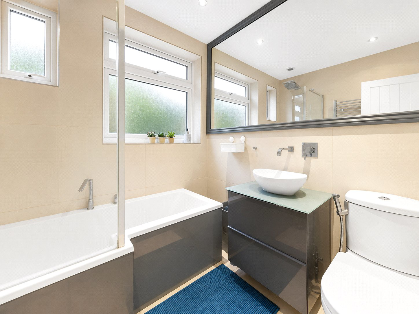 Willow Gardens, Hounslow, Greater London, TW3, photo 7