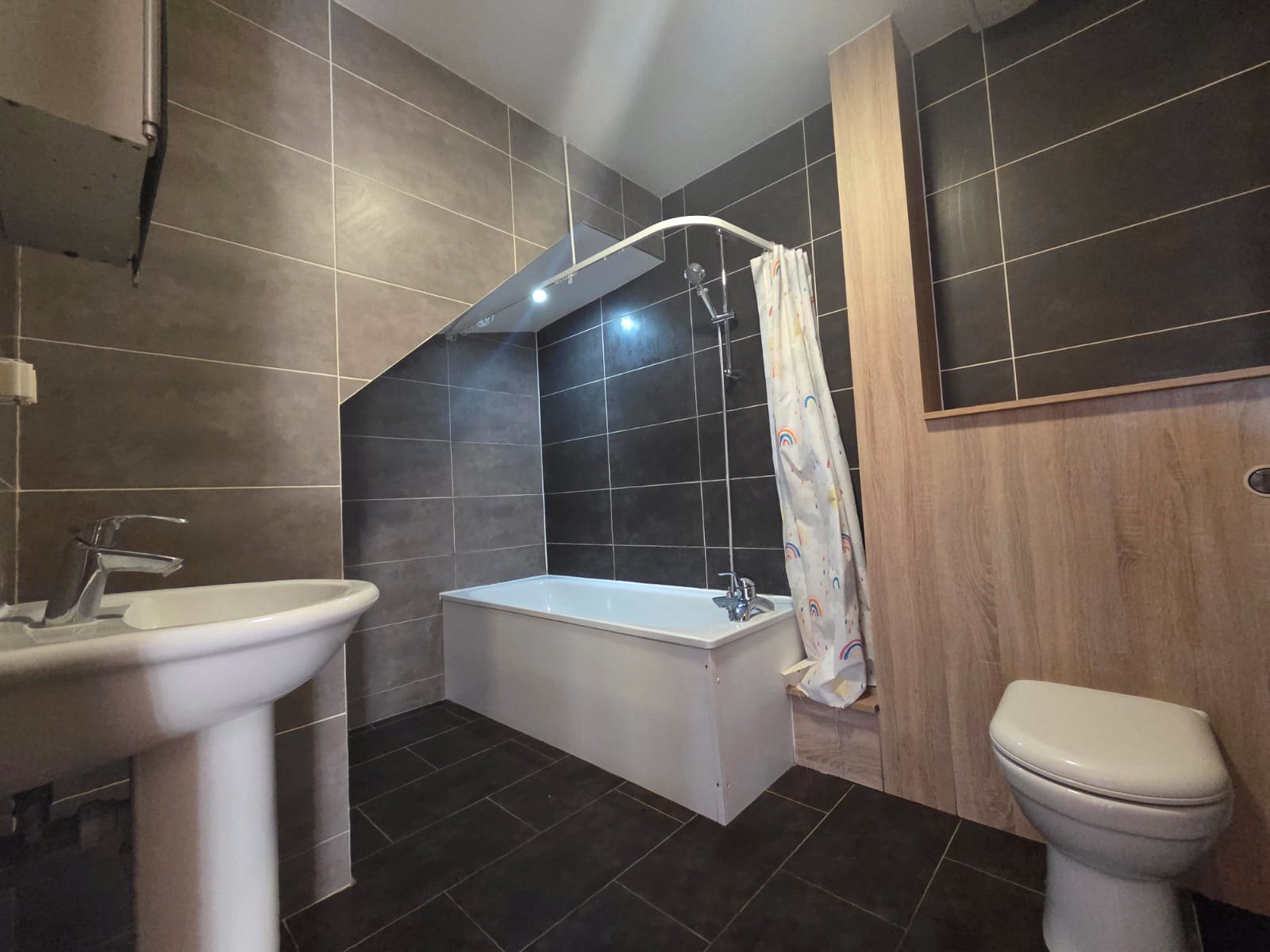 King Georges Avenue, Watford, Hertfordshire, WD18, photo 8