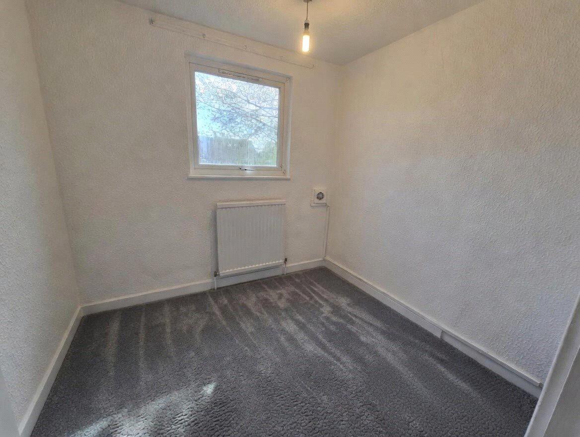 St Helens Close, Hillingdon, Greater London, UB8, photo 6