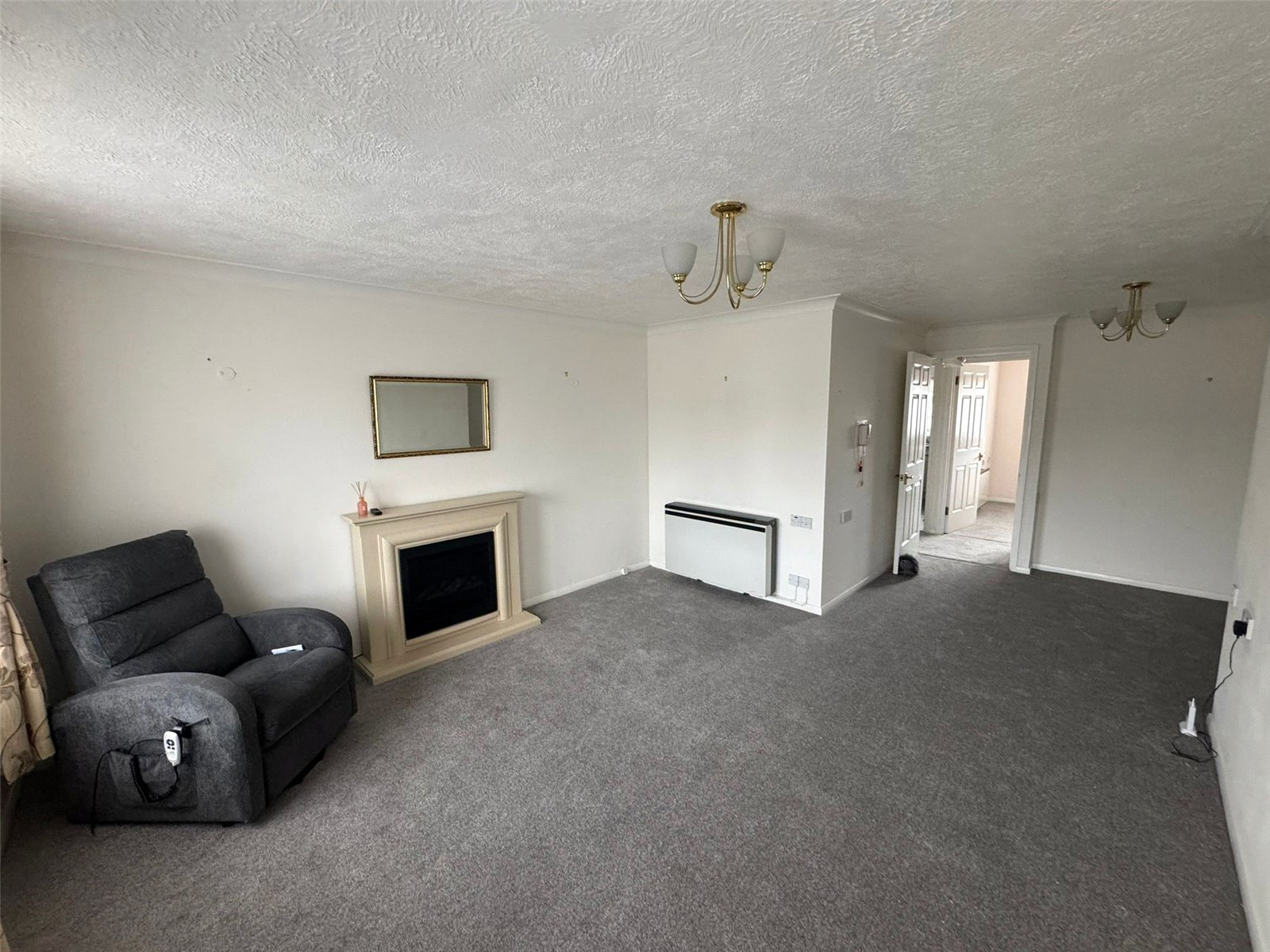Magnolia Court, Auriol Drive, Uxbridge, Greater London, UB10, photo 2
