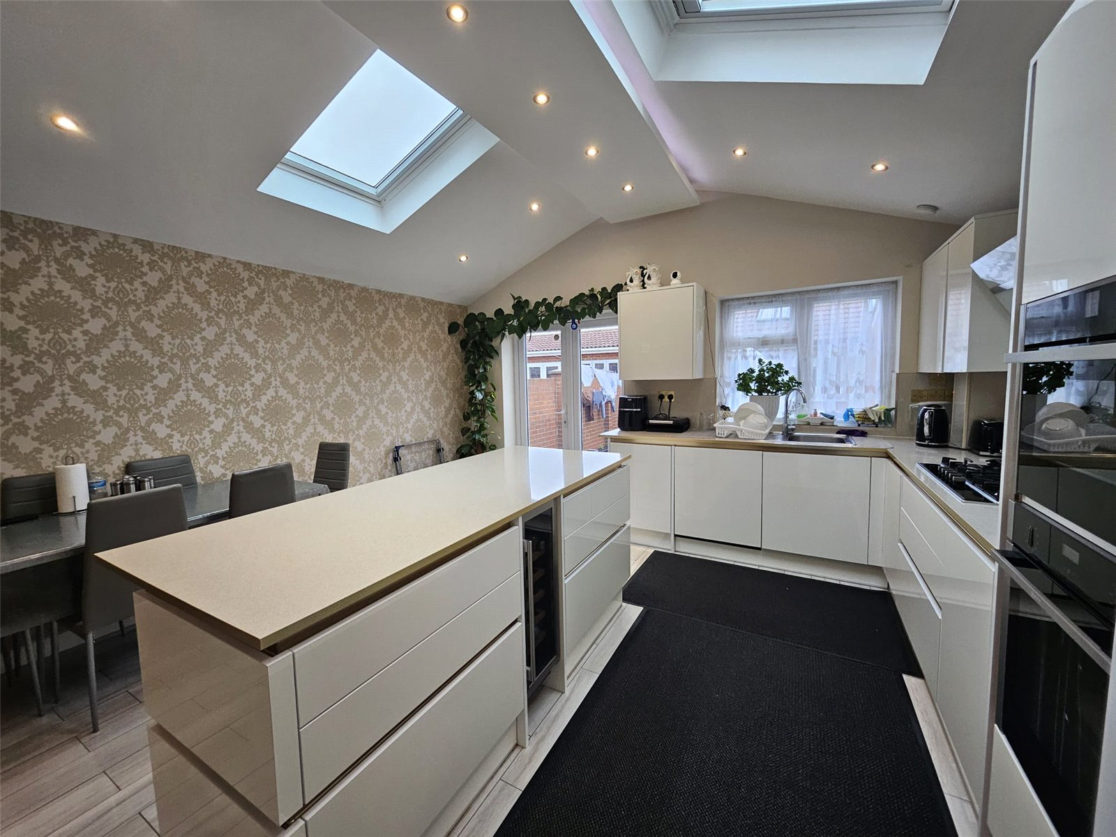 Wyre Grove, Hayes, Greater London, UB3, photo 5