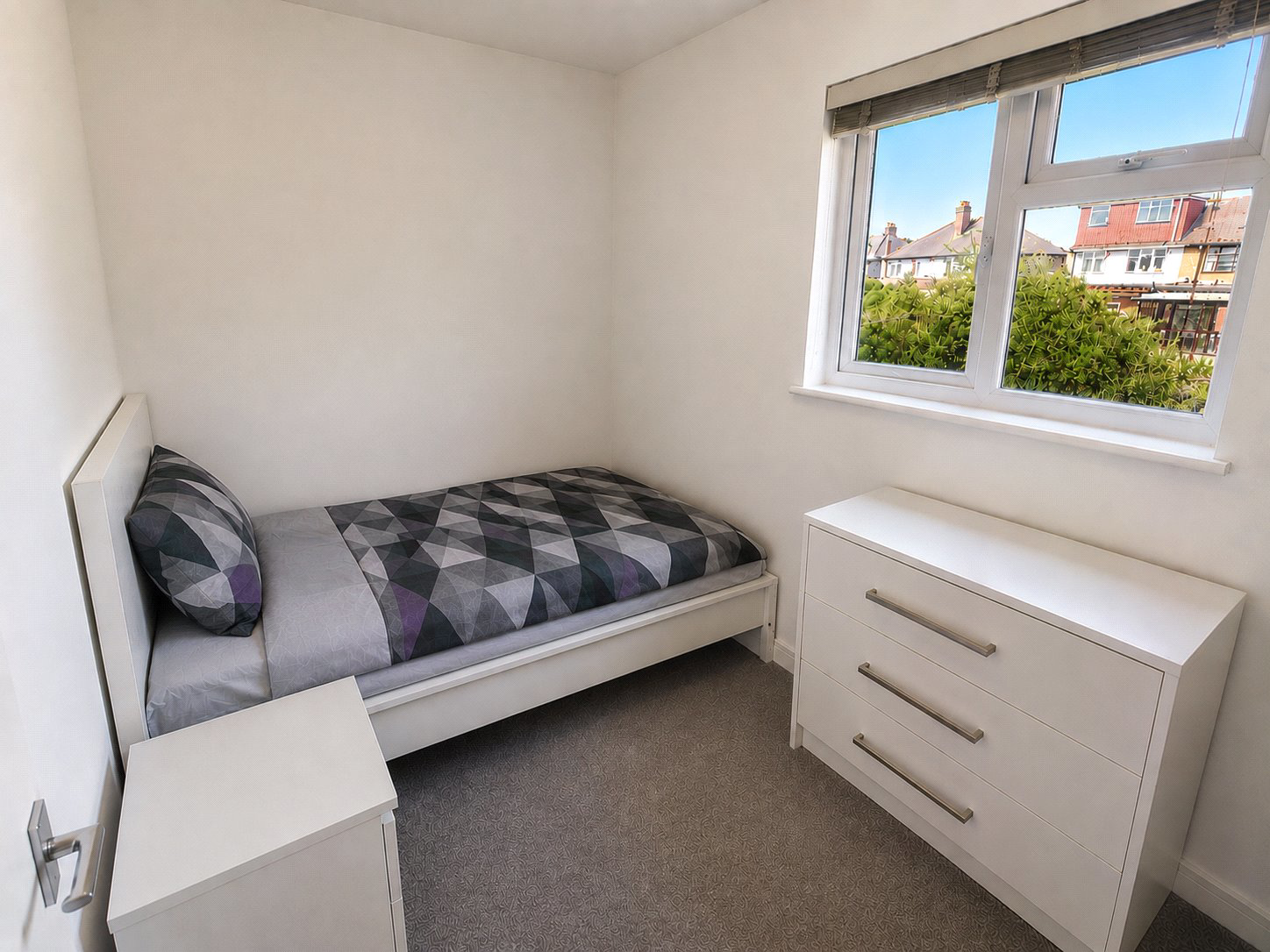 Abbotswood Way, Hayes, Greater London, UB3, photo 6