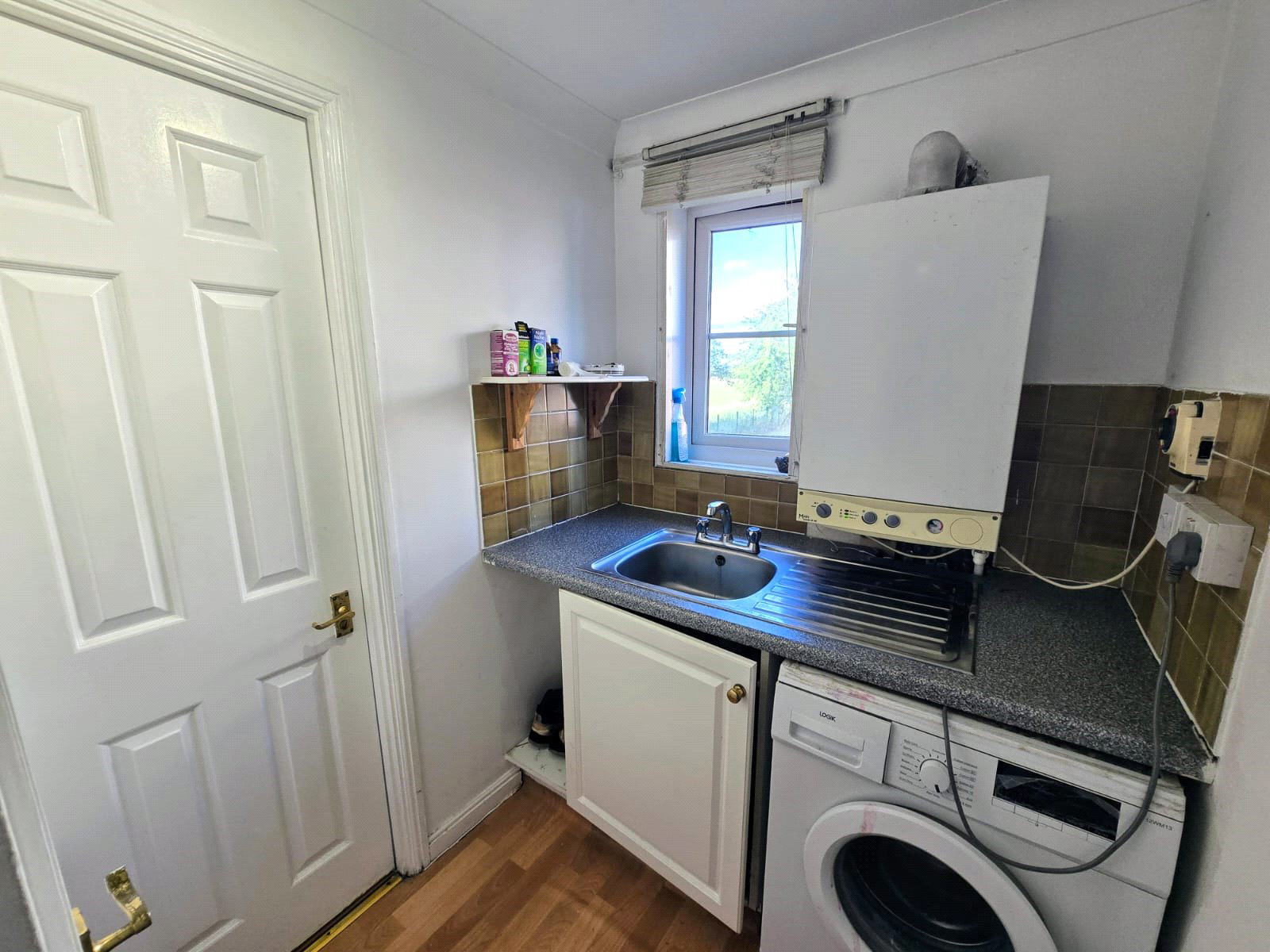 David Close, Harlington, Greater London, UB3, photo 6
