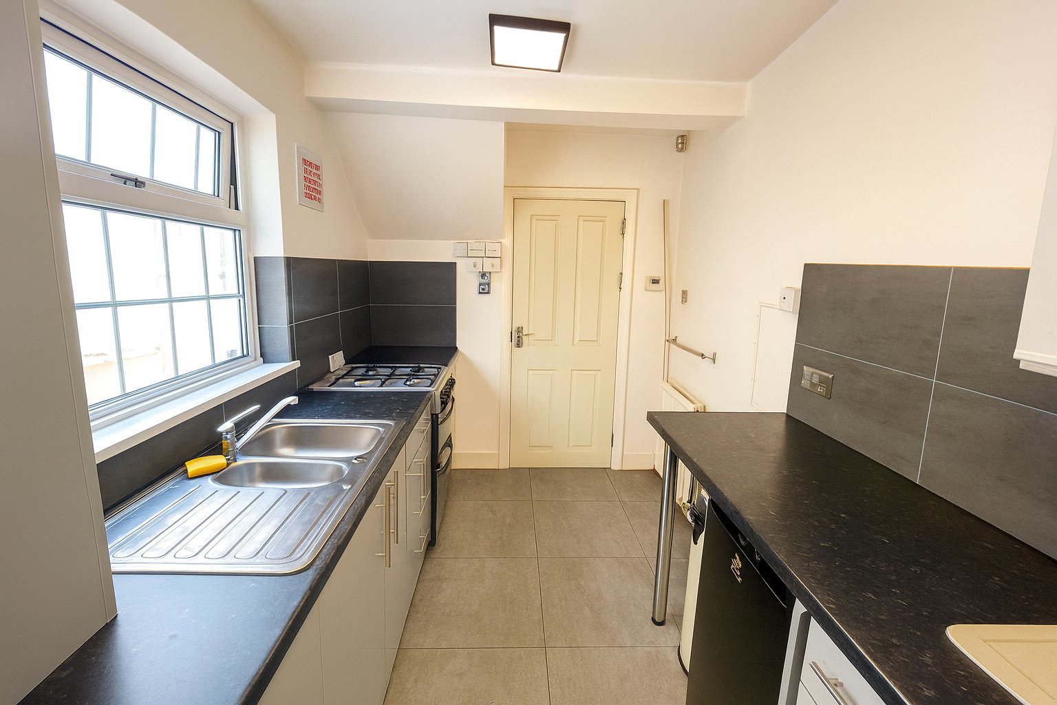 The Crossways, Hounslow, Greater London, TW5, photo 5