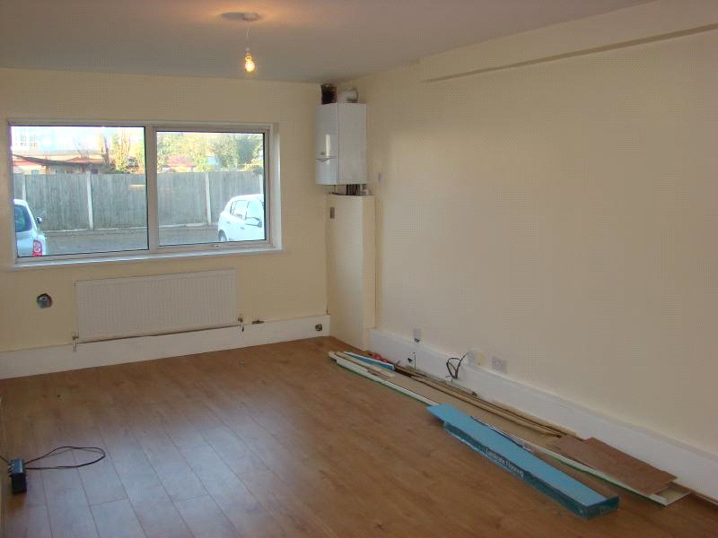Old Station Road, Hayes, Greater London, UB3, photo 2