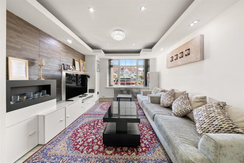 Seaton Road, Hayes, Greater London, UB3, photo 3
