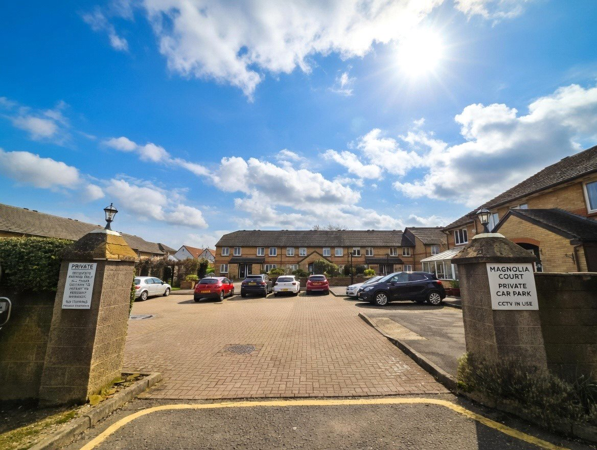 Auriol Drive, Uxbridge, Greater London, UB10, photo 10
