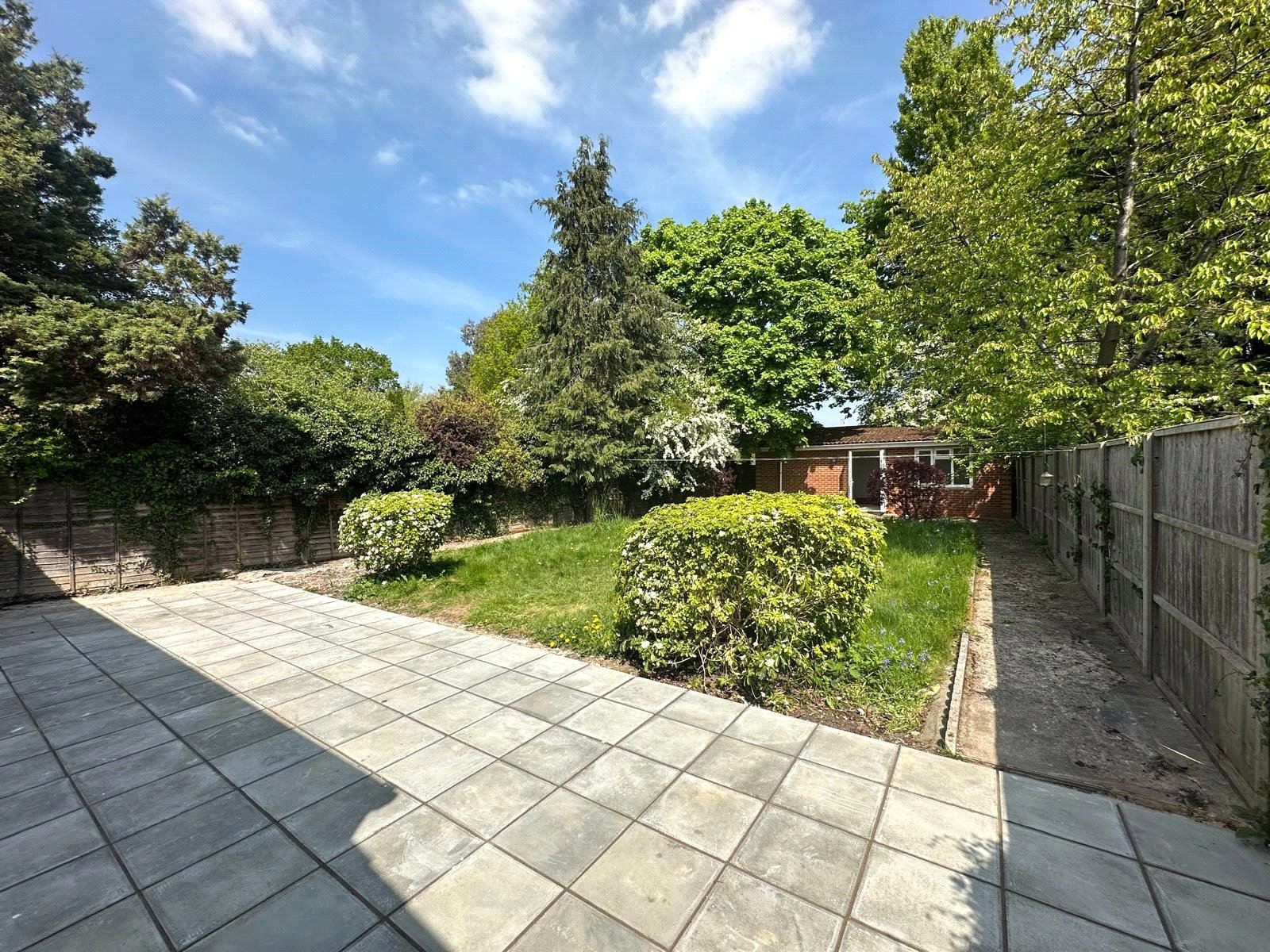 The Greenway, Ickenham, Greater London, UB10, photo 15