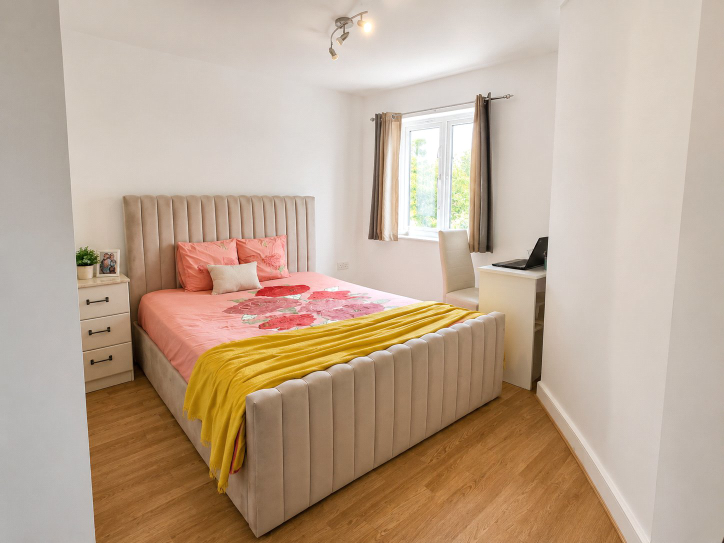Park Lodge Avenue, West Drayton, Greater London, UB7, photo 6
