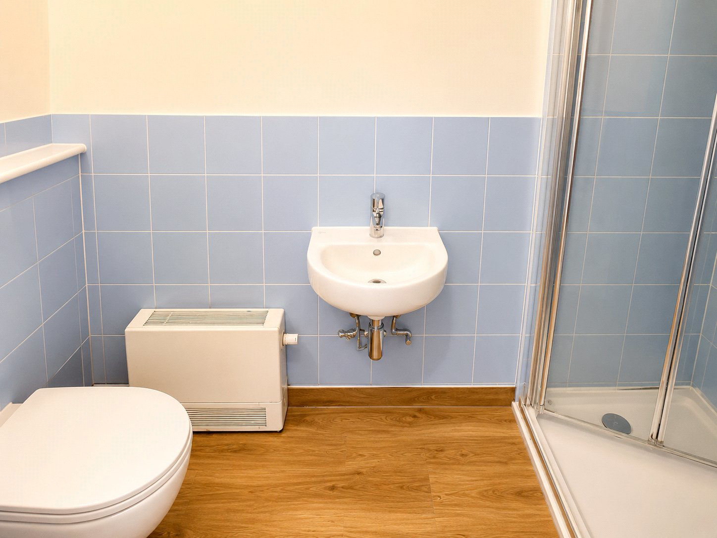 Chatsworth Crescent, Hounslow, Greater London, TW3, photo 5