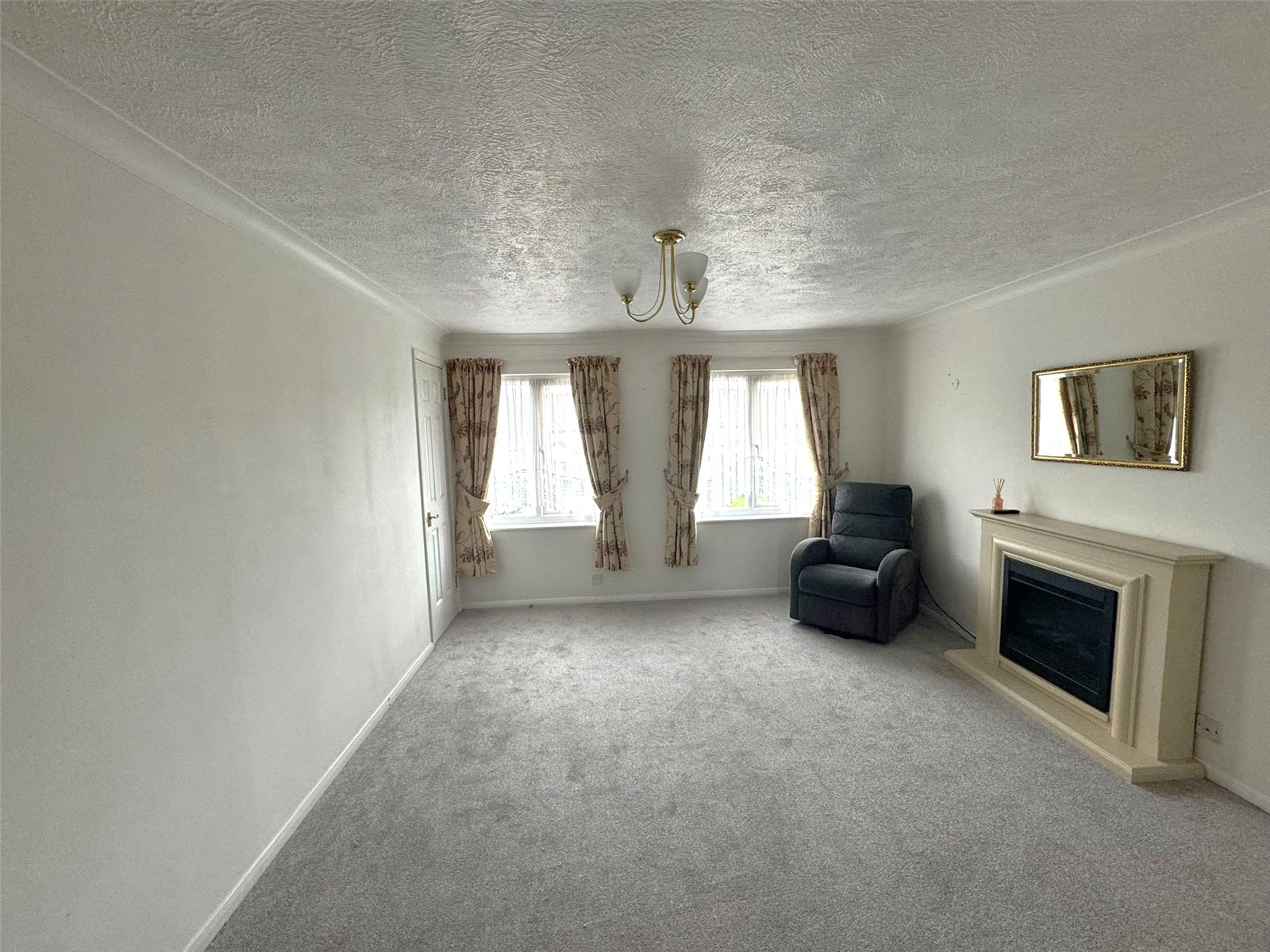 Magnolia Court, Auriol Drive, Uxbridge, Greater London, UB10, photo 4
