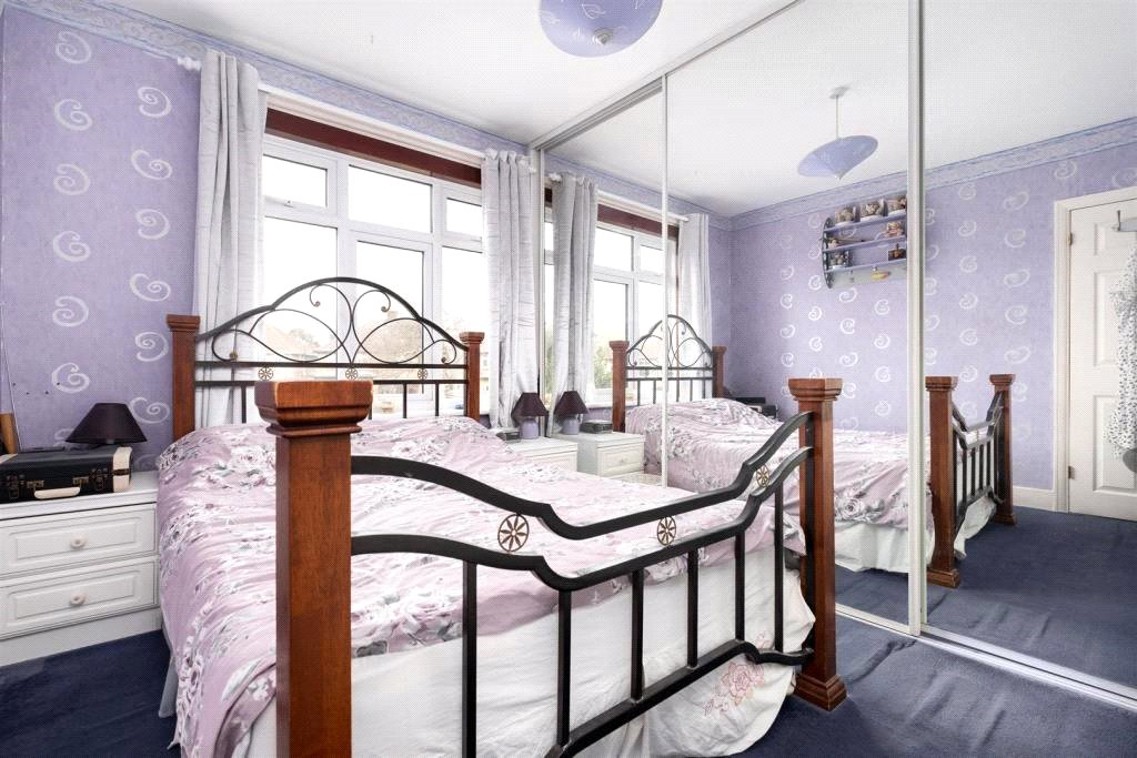 Manton Close, Hayes, Greater London, UB3, photo 6