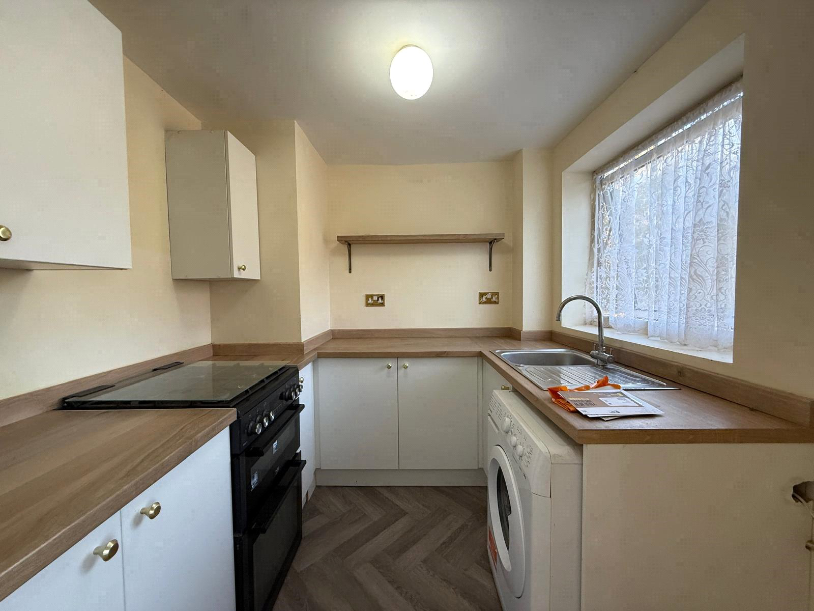 Botwell Lane, Hayes, Greater London, UB3, photo 2